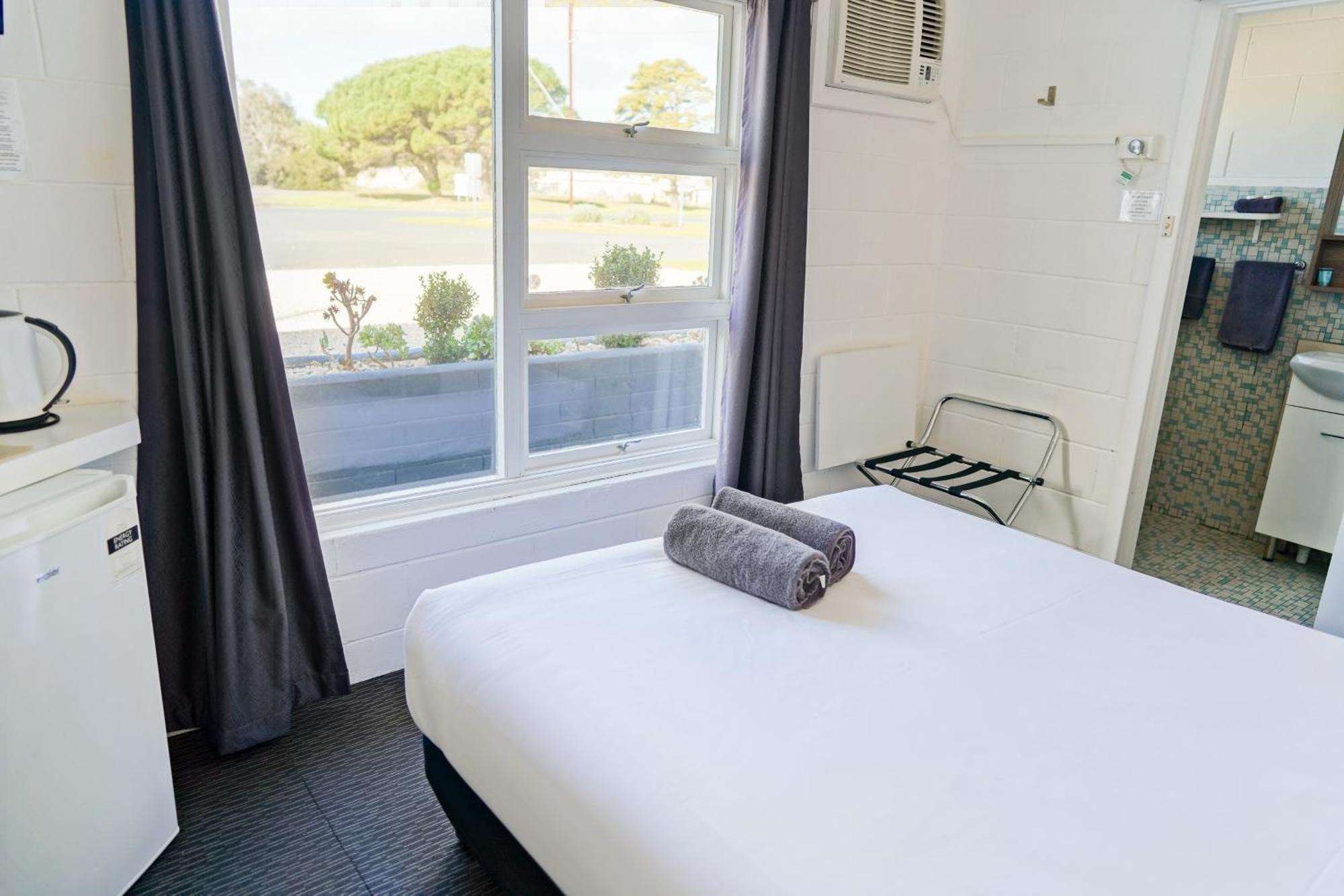 Meningie Waterfront Motel Dış mekan fotoğraf
