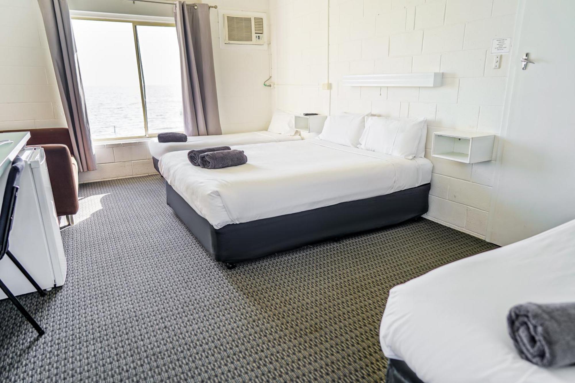 Meningie Waterfront Motel Dış mekan fotoğraf
