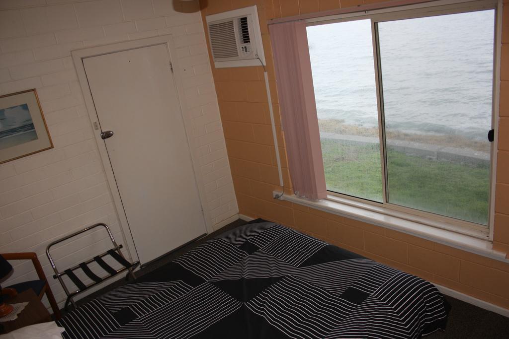 Meningie Waterfront Motel Dış mekan fotoğraf