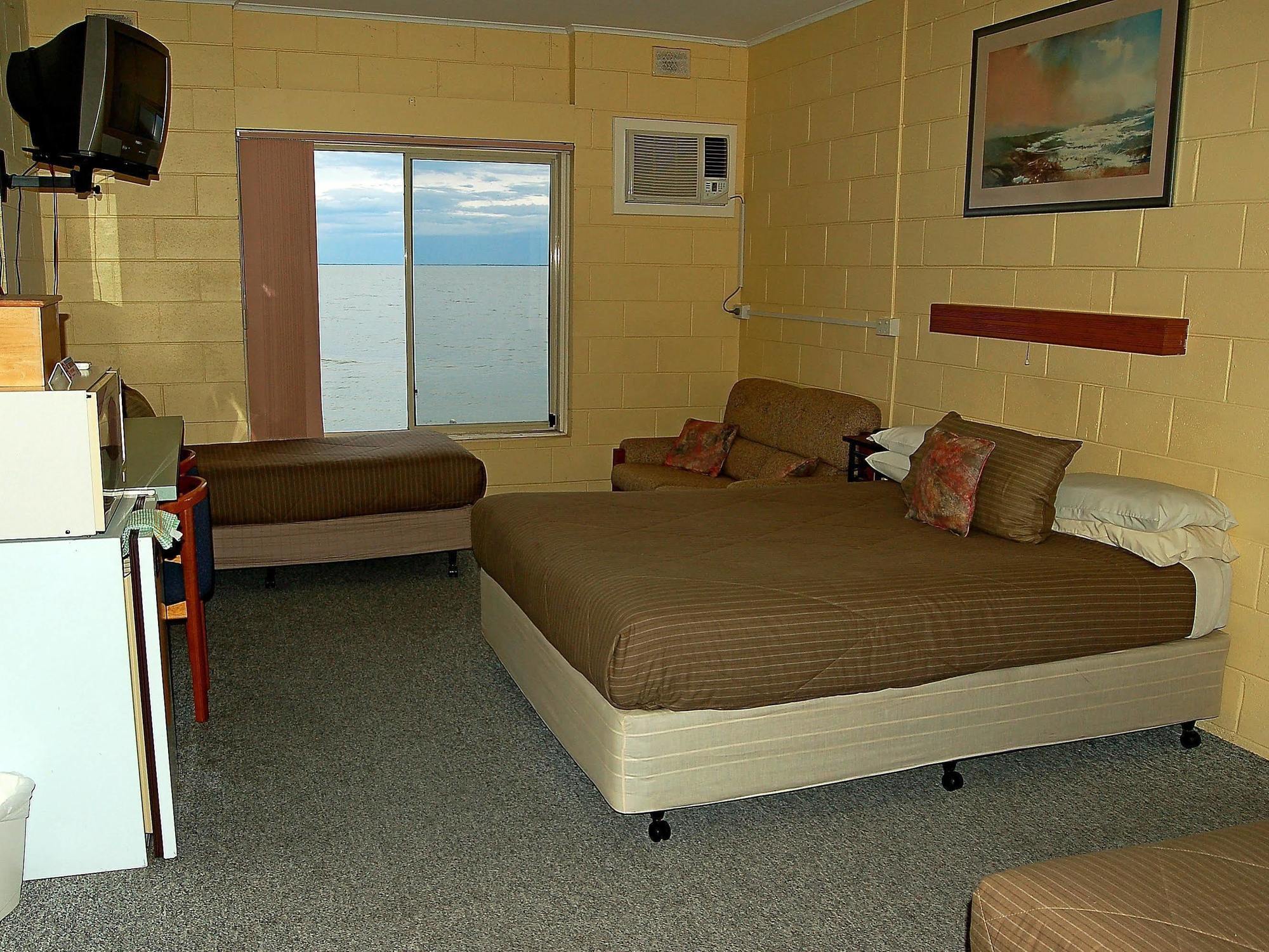 Meningie Waterfront Motel Dış mekan fotoğraf